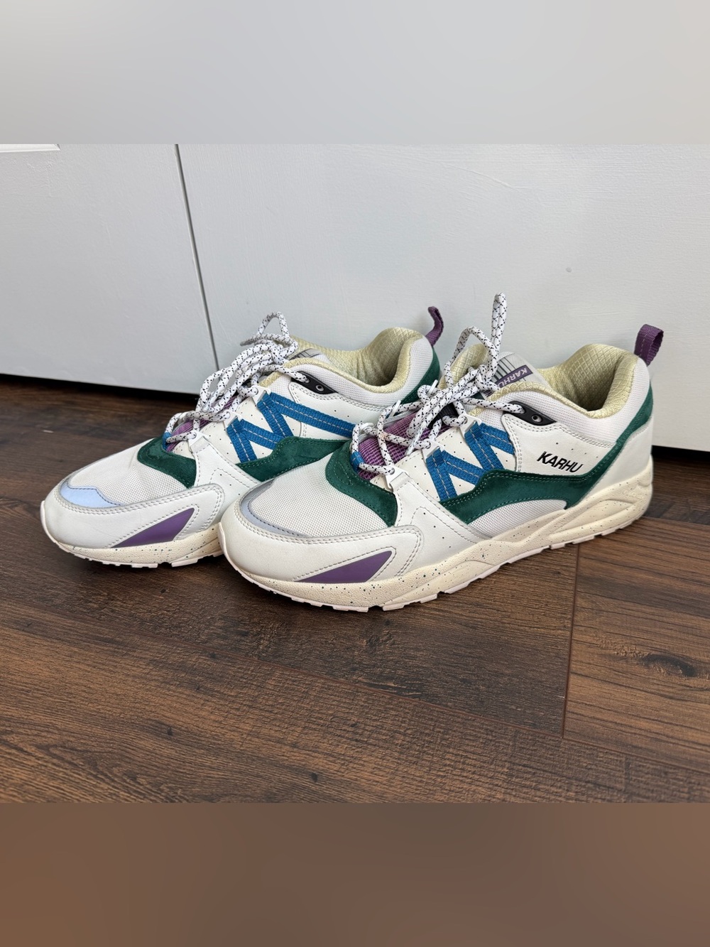 KARHU Men’s Fusion 2.0 Sneakers Bright White Blue Spruce Size 10.5